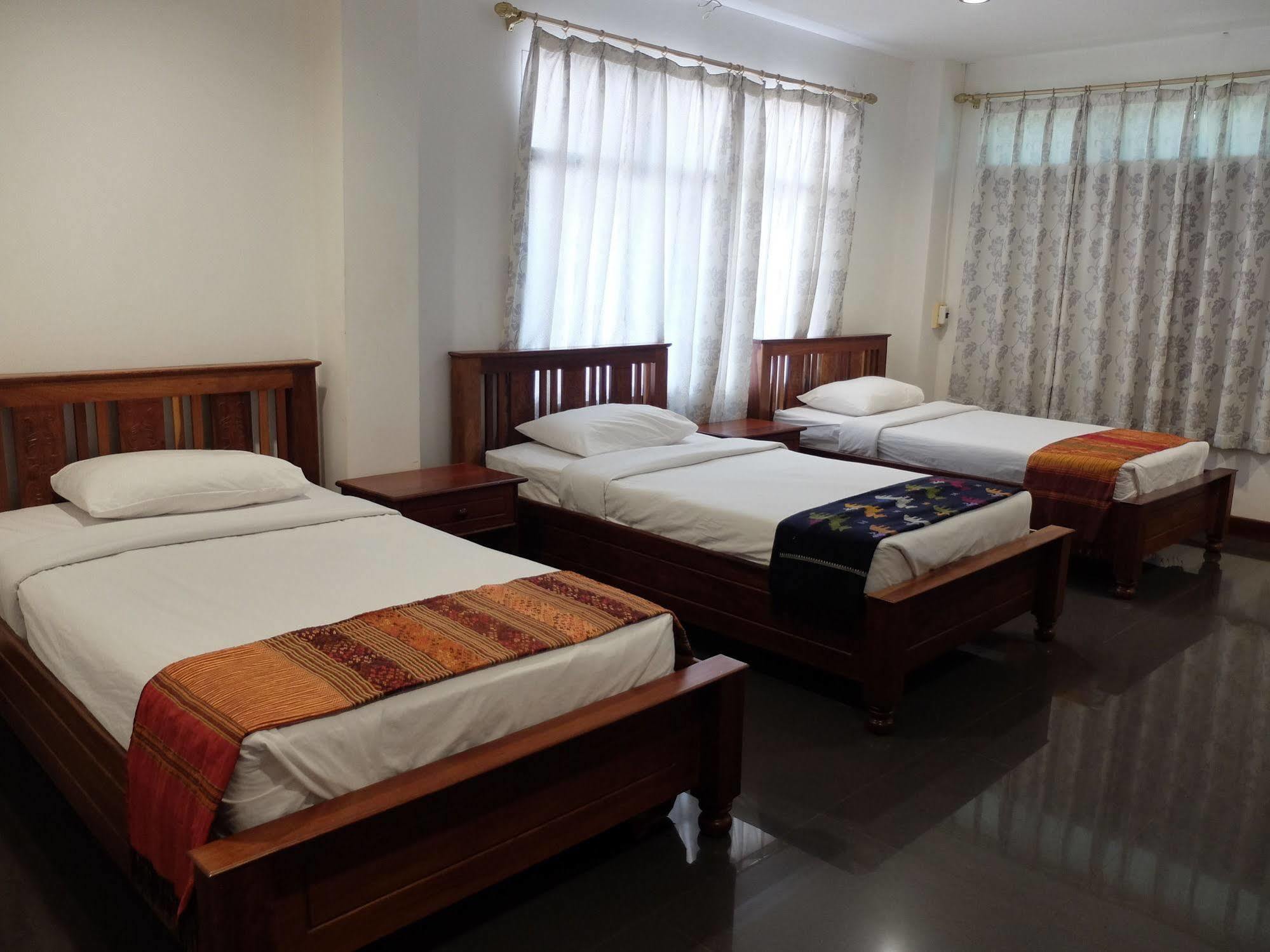 Alisa Guesthouse Pakxé Zewnętrze zdjęcie