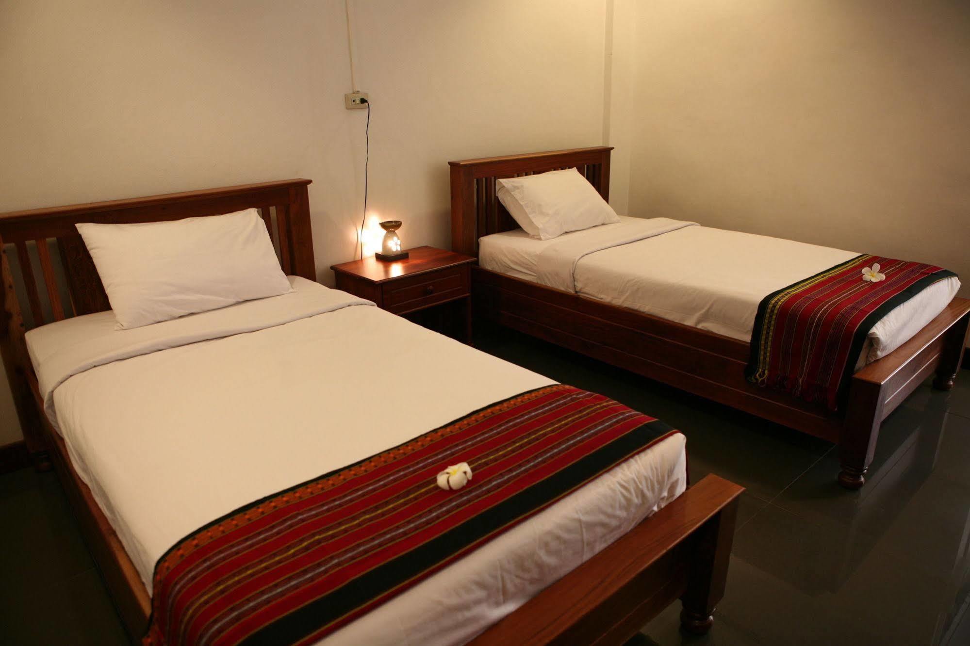 Alisa Guesthouse Pakxé Zewnętrze zdjęcie